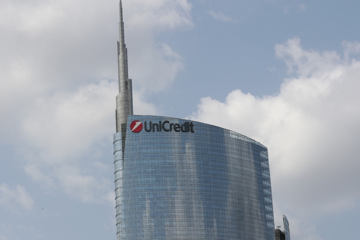 Guerra Ucraina, l’elenco delle “banche armate”: in testa Unicredit, poi Intesa Guerra Ucraina, l’elenco delle “banche armate”: in testa Unicredit, poi Intesa