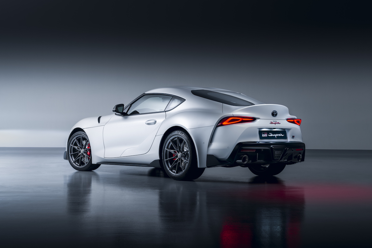 Toyota svela la nuova GR Supra con cambio manuale Toyota svela la nuova GR Supra con cambio manuale