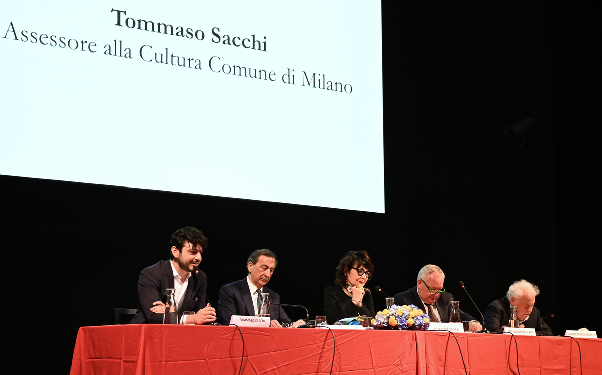 La Milanesiana 2022 apertura con polemica sulle mascherine