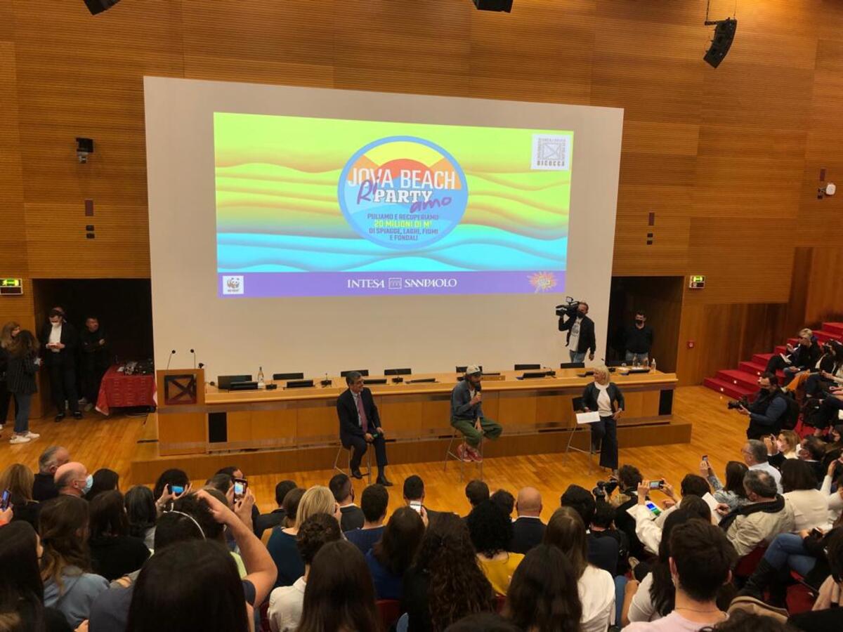 Ri-Party-Amo, Intesa Sanpaolo e Jova Beach Party insieme per l’ambiente