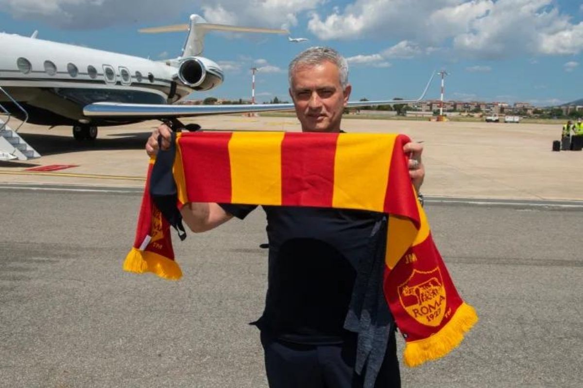 Mourinho, Roma e As Roma: un amore lungo un’anno. La festa è sui social Mourinho, Roma e As Roma: un amore lungo un’anno. La festa è sui social