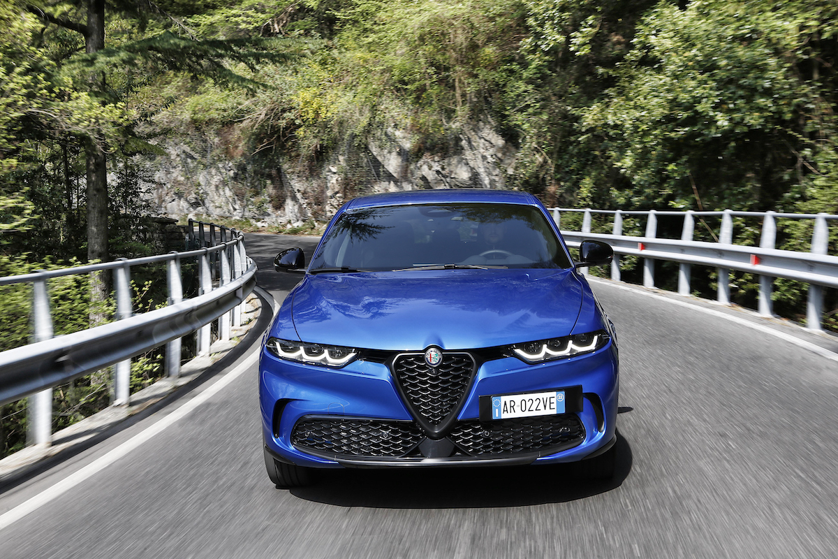 Al debutto Tonale Hybrid, il primo suv elettrificato di Alfa Romeo