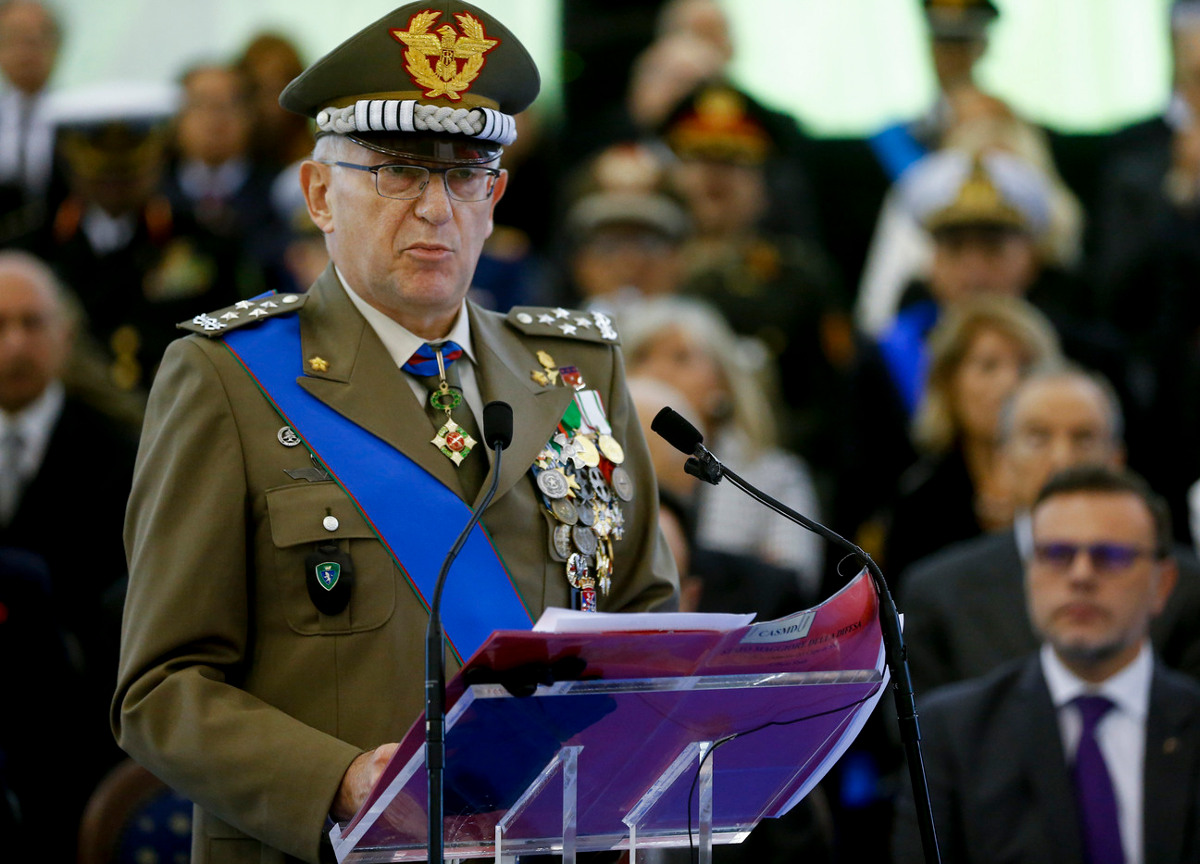 Spese militari, il generale Graziano e quell’affitto da 13mila € a Bruxelles Spese militari, il generale Graziano e quell’affitto da 13mila € a Bruxelles