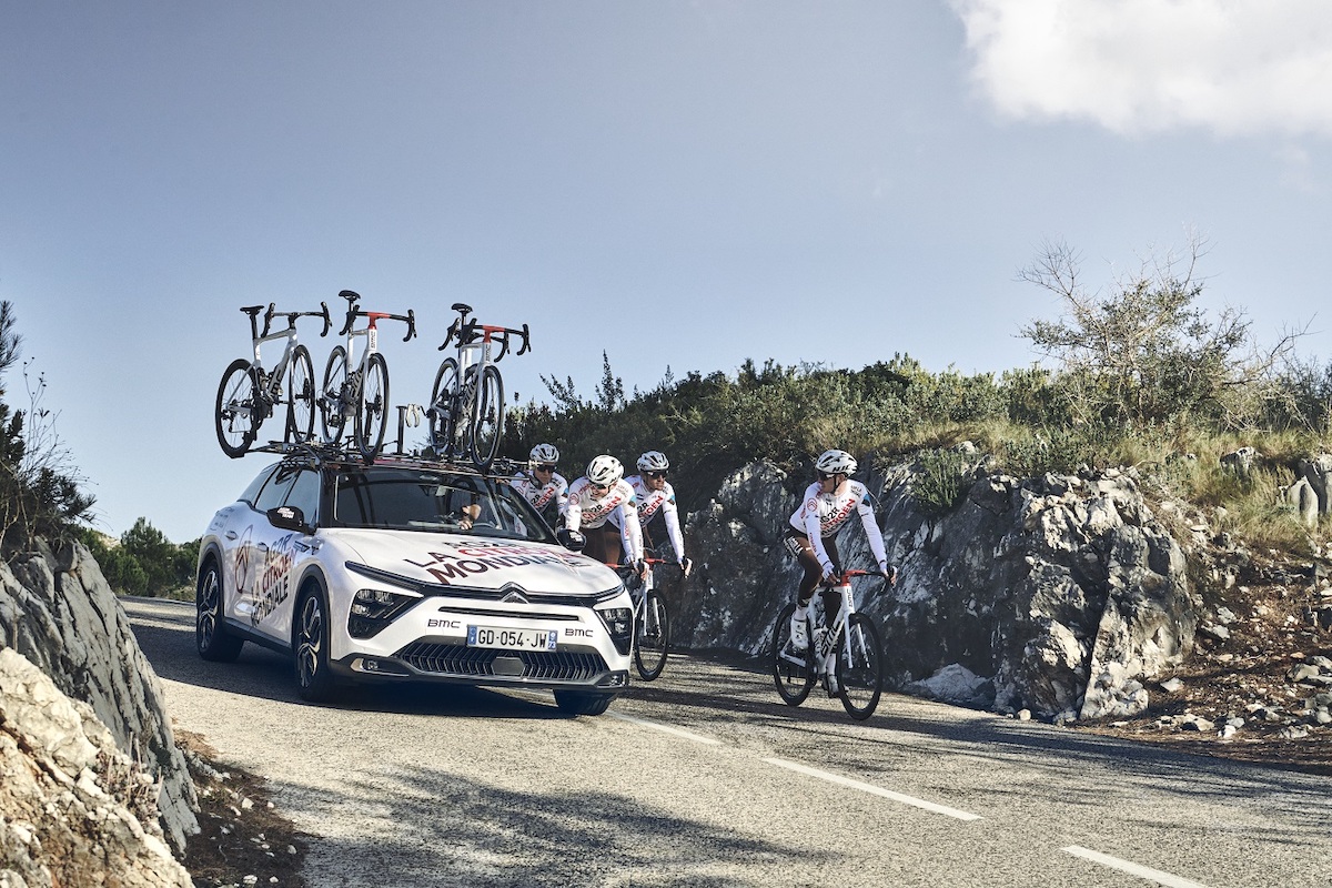 AG2R Citroën Team scalda i muscoli per affrontare il “Il Giro d’Italia” AG2R Citroën Team scalda i muscoli per affrontare il “Il Giro d’Italia”
