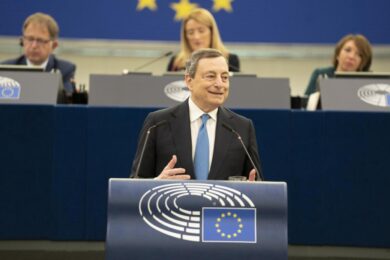 Spread tocca quota 200 punti, torna la paura: è svanito l’effetto Draghi