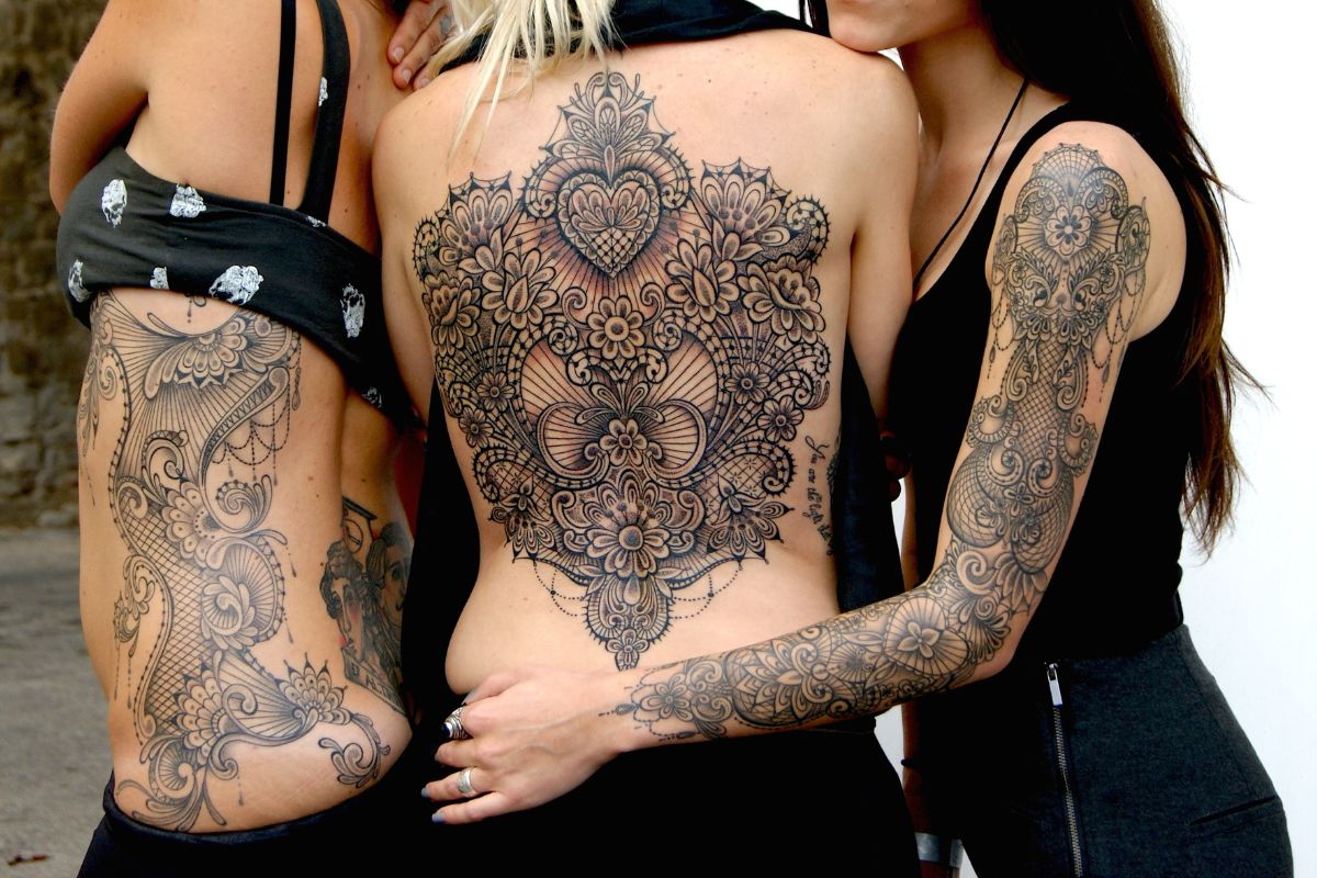 Tatuaggi, cambiano le disposizioni regionali: più sicurezza e igiene Tatuaggi, cambiano le disposizioni regionali: più sicurezza e igiene