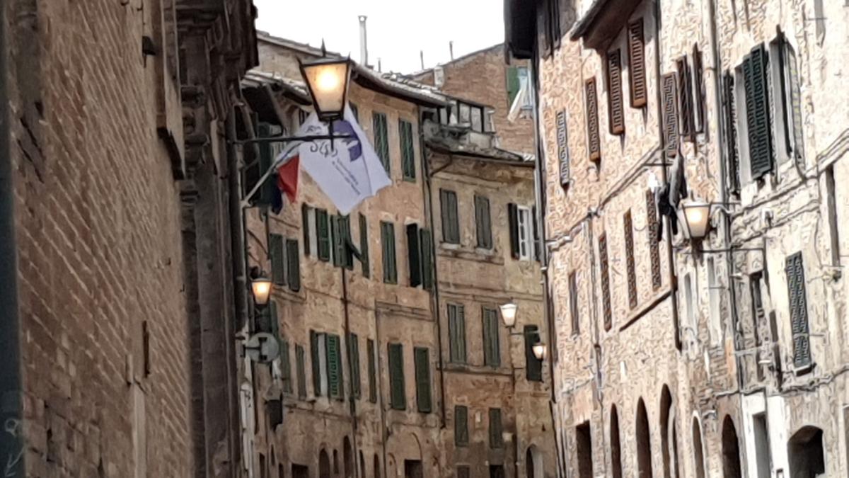 FOTO LAMPIONI SIENA 1 vai Pispini