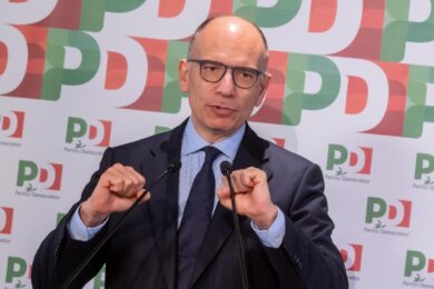 Letta allontana la crisi di governo: “L’Ue sia unita su sanzioni alla Russia”