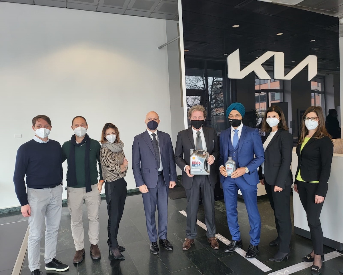 Si rinnova la partnership tra Kia Italia e Shell Italia Oil Products Si rinnova la partnership tra Kia Italia e Shell Italia Oil Products
