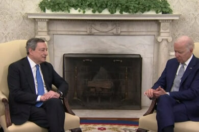 Guerra Ucraina, Draghi da Biden. “Putin voleva dividerci, ma ha fallito”
