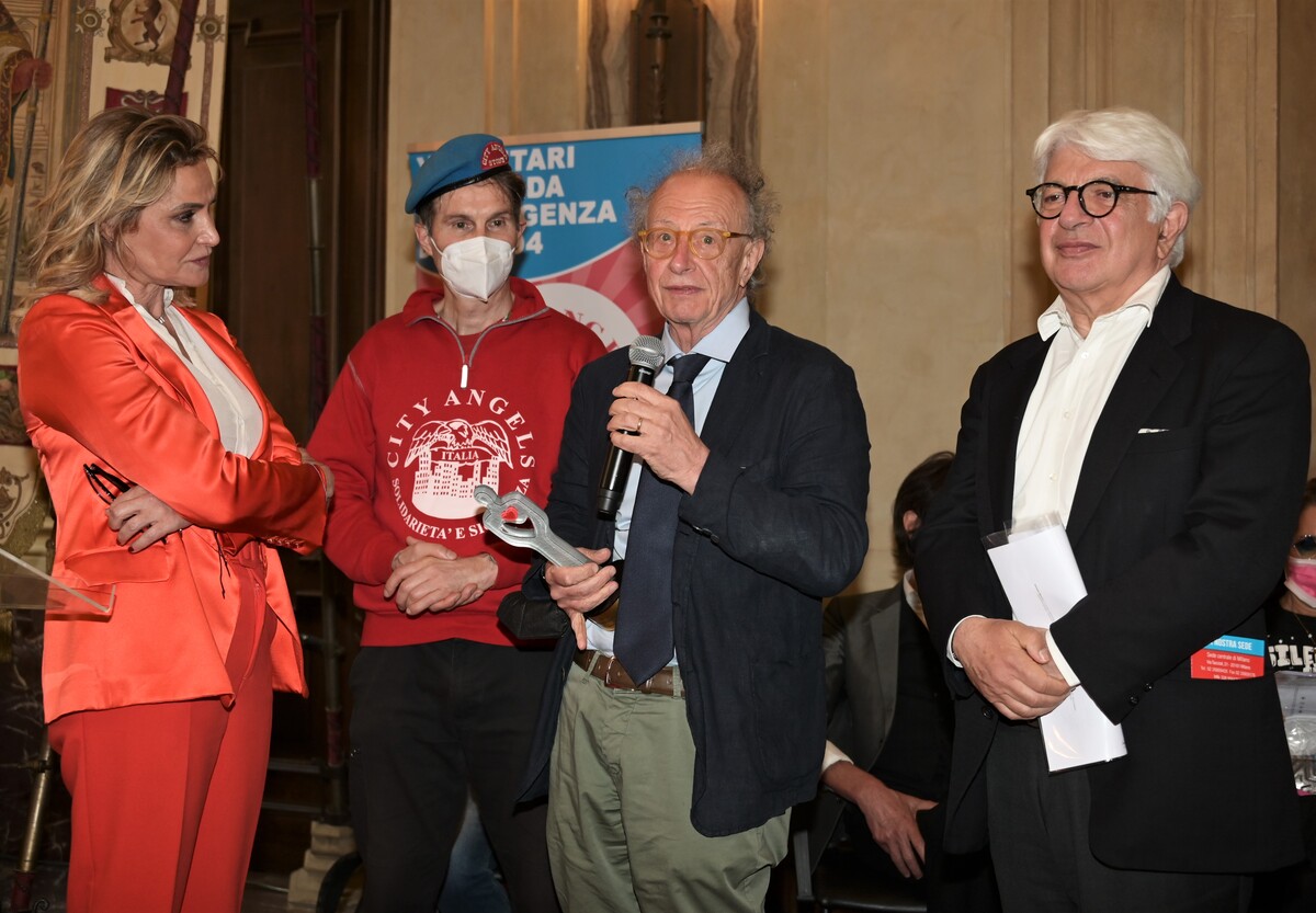 Premio Campione dei City Angels per Oscar della bontà premiazioni.