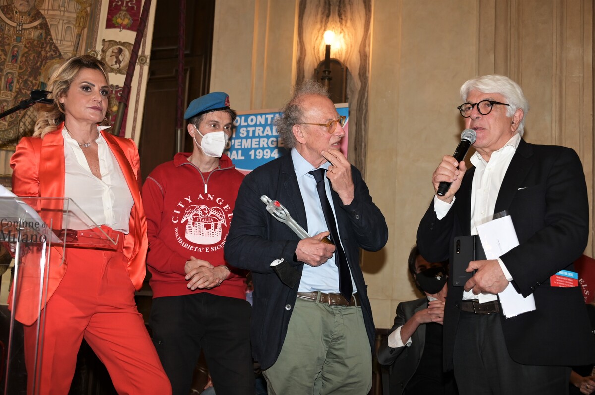 Premio Campione dei City Angels per Oscar della bontà premiazioni.