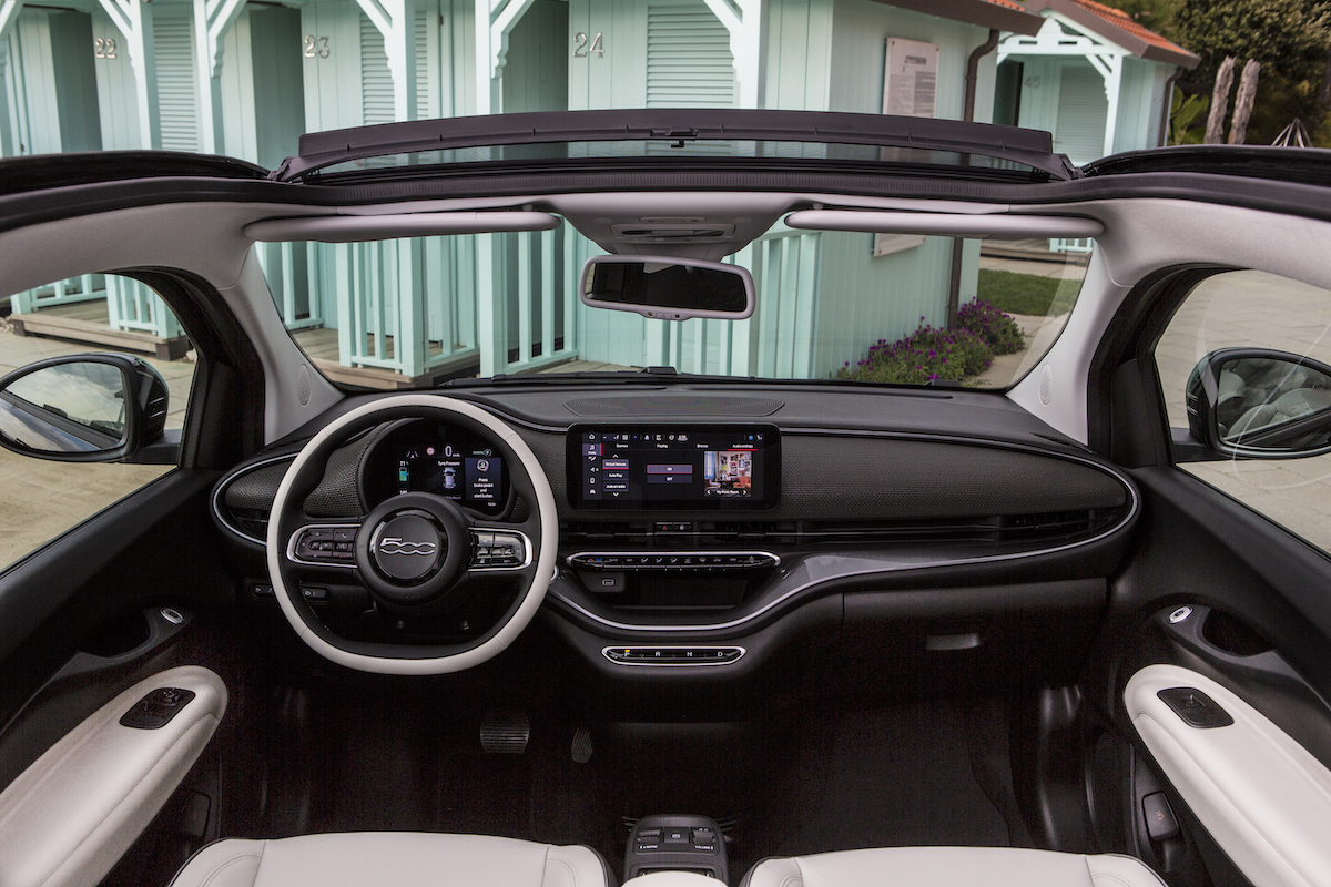 Nuova 500 “La Prima by Bocelli”, in auto come essere all’Opera Nuova 500 “La Prima by Bocelli”, in auto come essere all’Opera