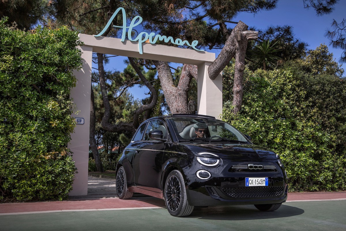 Nuova 500 “La Prima by Bocelli”, in auto come essere all’Opera Nuova 500 “La Prima by Bocelli”, in auto come essere all’Opera