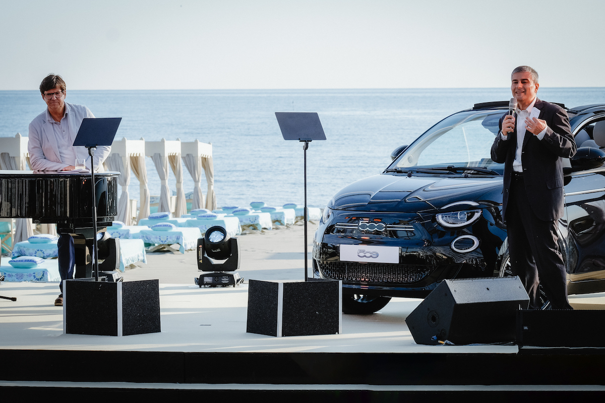 Nuova 500 “La Prima by Bocelli”, in auto come essere all’Opera Nuova 500 “La Prima by Bocelli”, in auto come essere all’Opera