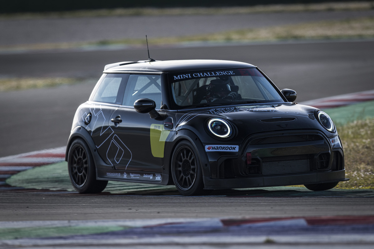 Il MINI Challenge scalda i motori per unidicesima stagione