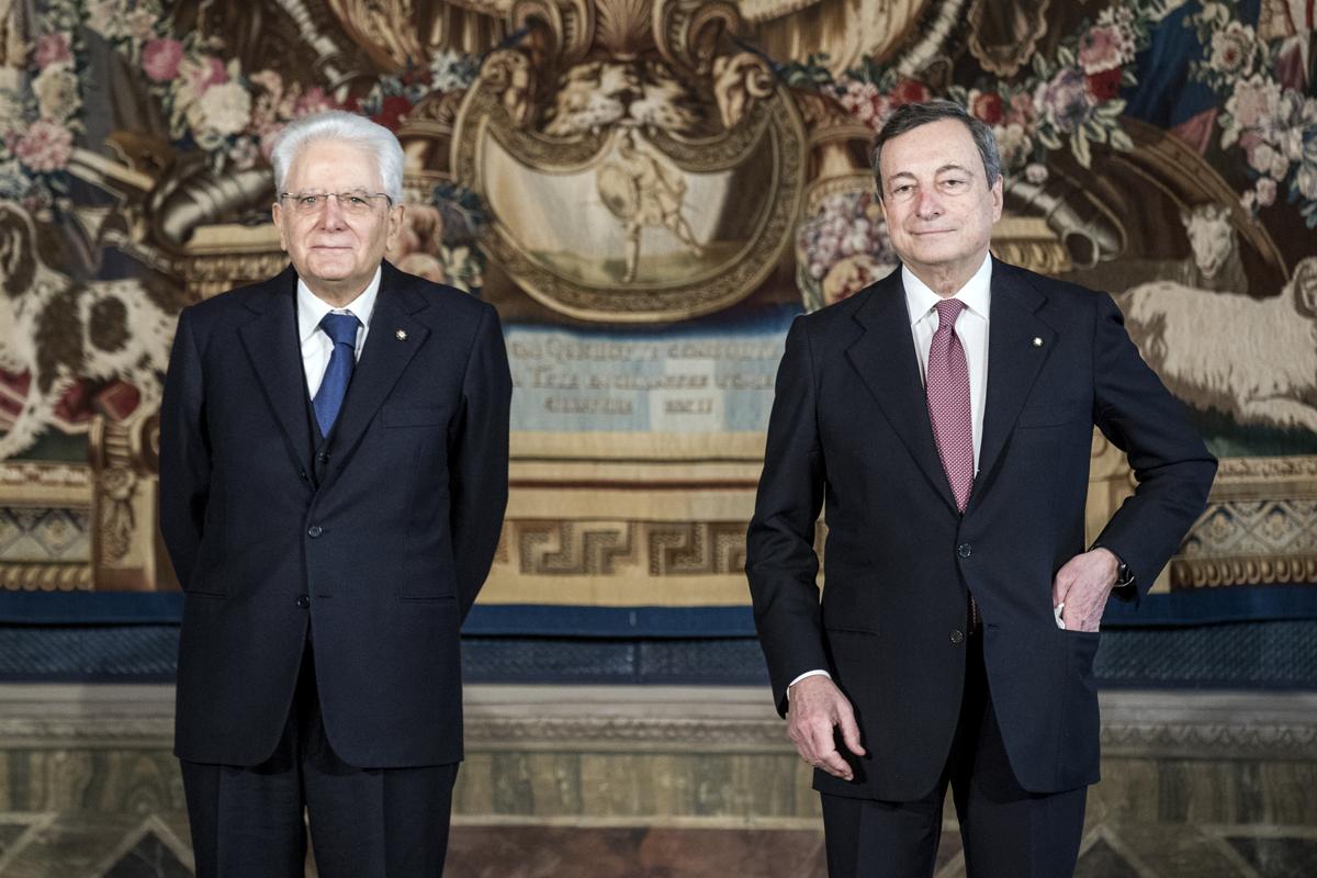 Draghi-Mattarella, tensione sulla data del voto. Il premier vuole “fuggire”… Draghi-Mattarella, tensione sulla data del voto. Il premier vuole “fuggire”…