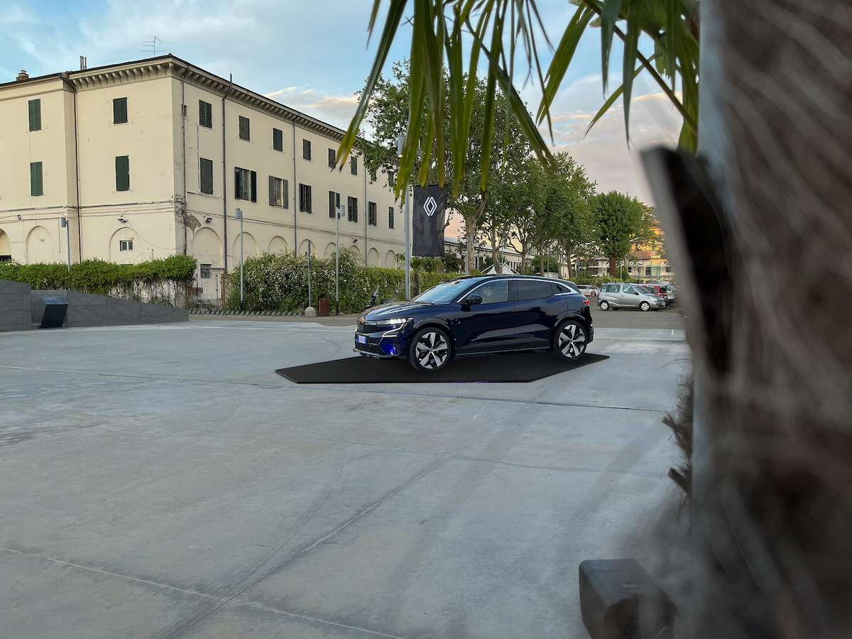 Tutto pronto per il lancio di nuova Megane E-Tech Electric in Italia Tutto pronto per il lancio di nuova Megane E-Tech Electric in Italia