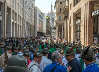 Raduno Alpini, saltano le “teste” nel Pd. Ira di Letta e dimissioni portavoce