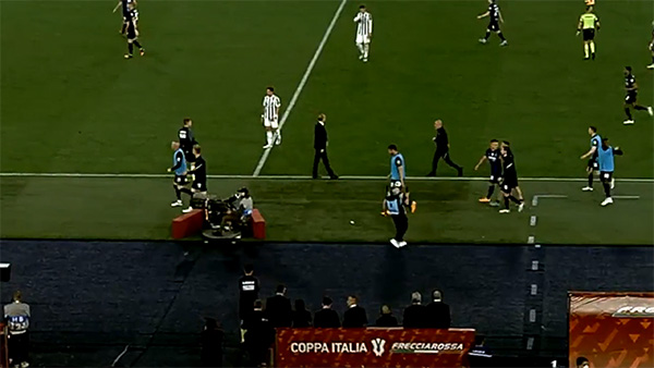 Coppa Italia, var su Allegri e la pedata in finale: guarda com’è andata. VIDEO Coppa Italia, var su Allegri e la pedata in finale: guarda com’è andata. VIDEO