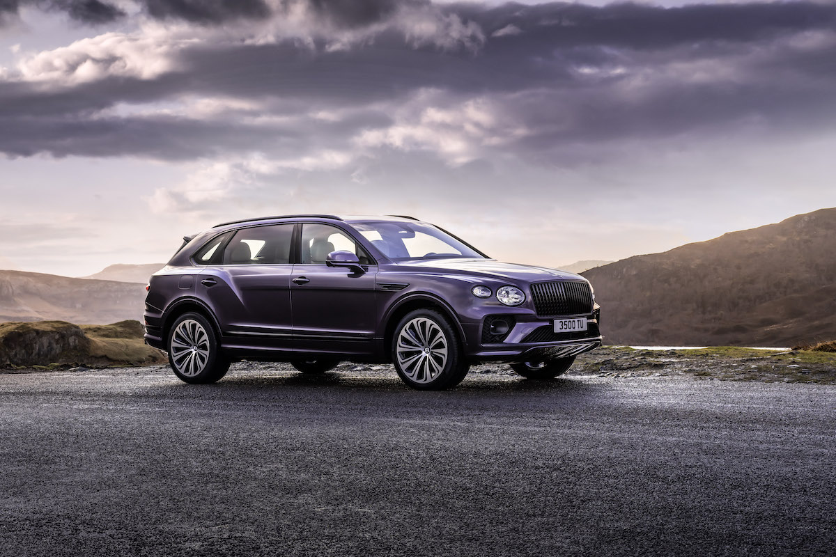 Bentley Bentayga EWB: cresce il passo e aumenta il benessere
