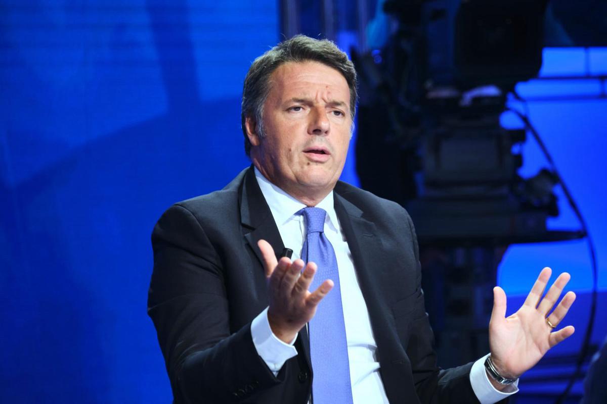 Renzi: “Consip complotto per colpirmi. I miei amici intercettati illegalmente” Renzi: “Consip complotto per colpirmi. I miei amici intercettati illegalmente”
