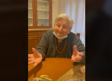 Renzi lancia la nonna 102enne, star a Verissimo: canta Parlami d’amore Mariù