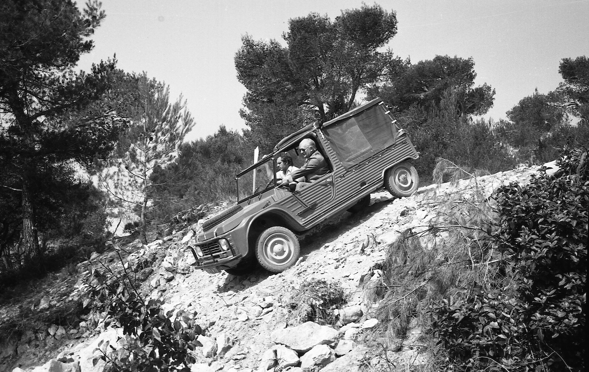 16 maggio 1968: Citroen presenta alla stampa mondiale la Mehari 16 maggio 1968: Citroen presenta alla stampa mondiale la Mehari