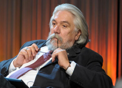 Meluzzi: “L’Italia è una colonia. L’Ucraina serve a destabilizzare la Russia”