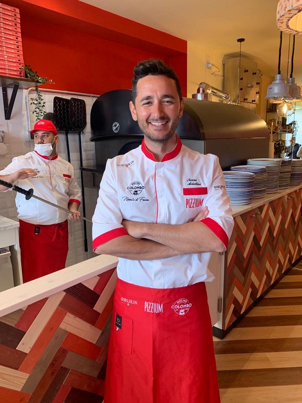 PIZZIUM e Molino Colombo arrivano a Napoli: al via nuovo store al Vomero PIZZIUM e Molino Colombo arrivano a Napoli: al via nuovo store al Vomero