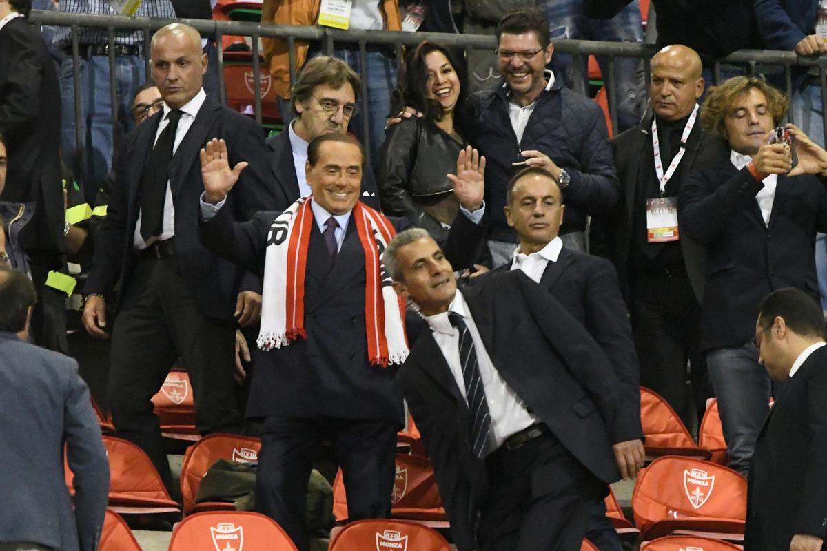 Calcio, il Monza manda in rosso Silvio: il sogno Serie A è già costato 70 mln Calcio, il Monza manda in rosso Silvio: il sogno Serie A è già costato 70 mln