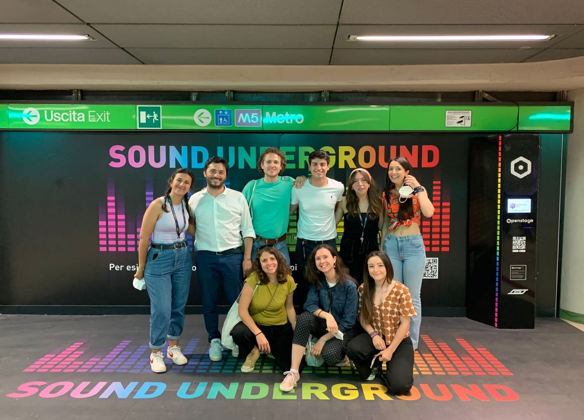 A Milano la musica è in metro. “Sostegno agli artisti con l’innovazione”