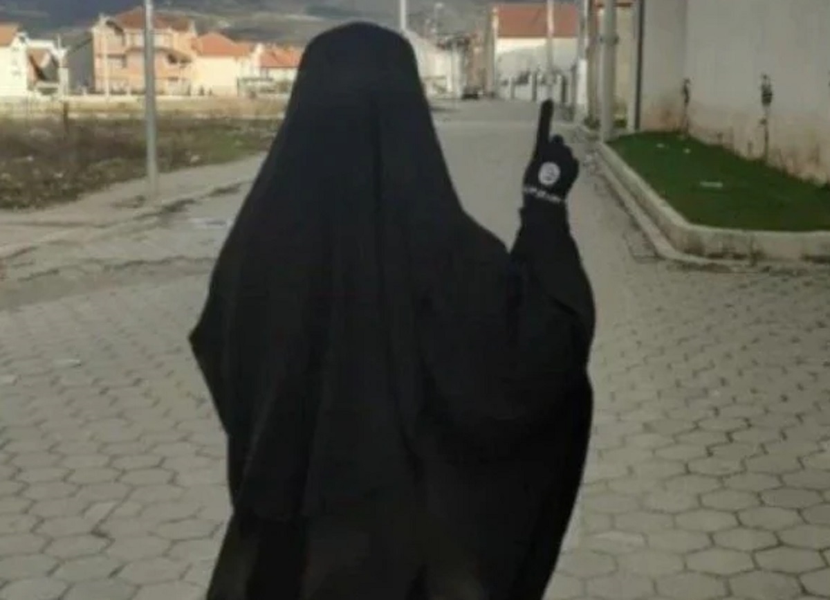 Terrorismo, la “Leonessa dei Balcani” chiede il rito abbreviato Terrorismo, la “Leonessa dei Balcani” chiede il rito abbreviato