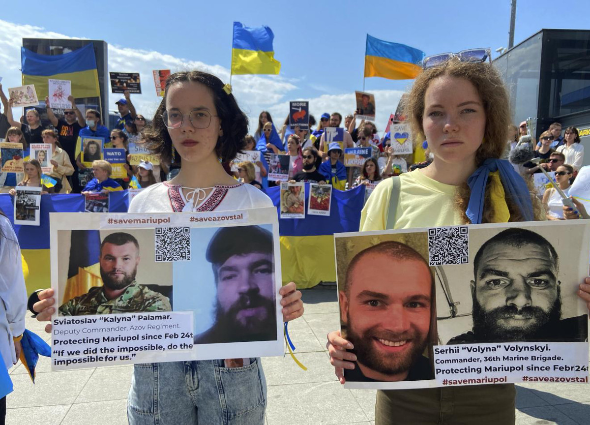 Azovstal, Kiev ai combattenti: “Arrendetevi”. Bucha, nuovo video drammatico Azovstal, Kiev ai combattenti: “Arrendetevi”. Bucha, nuovo video drammatico