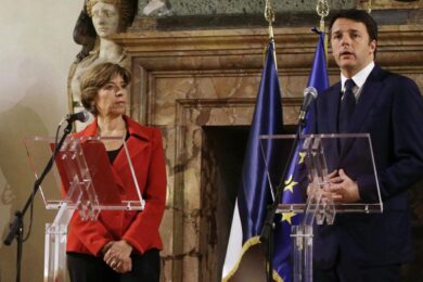 Francia, Macron presenta la squadra di governo. C’è anche l'”italiana” Colonna