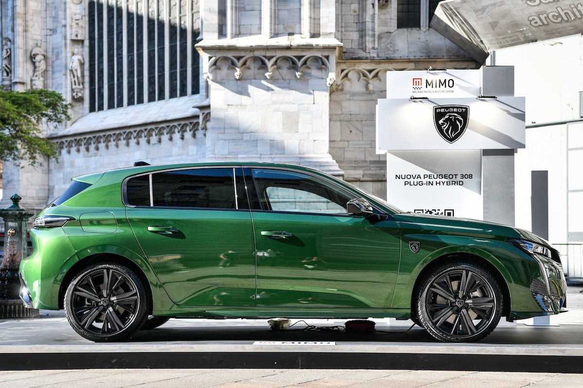 40 Bran sfilano alla seconda edizione del Milano Monza Motor Show 2022