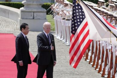 Biden nell’Indo-Pacifico minaccia la Cina: “Difenderemo Taiwan con la forza”