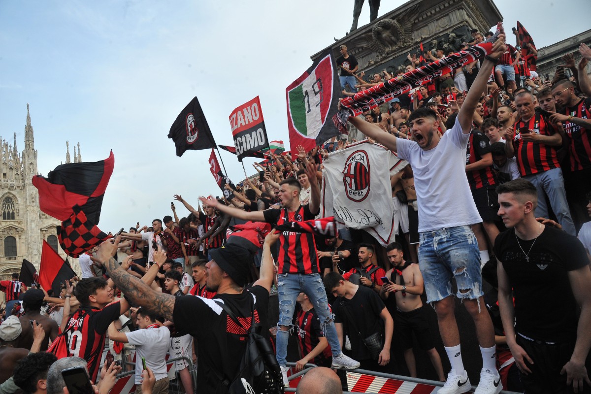 Scudetto del Milan, ecco perché non è stato allestito il maxi-schermo Scudetto del Milan, ecco perché non è stato allestito il maxi-schermo