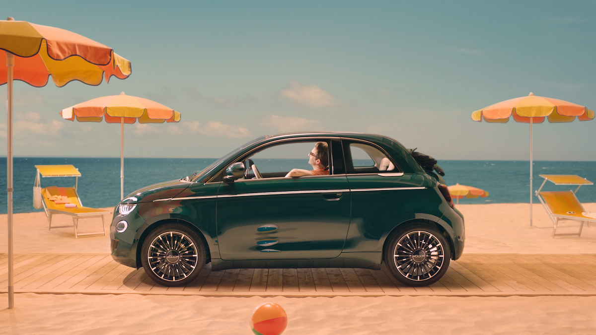 FIAT celebra la Nuova 500 con la campagna di lancio “DOLCE VITA BY DESIGN” FIAT celebra la Nuova 500 con la campagna di lancio “DOLCE VITA BY DESIGN”