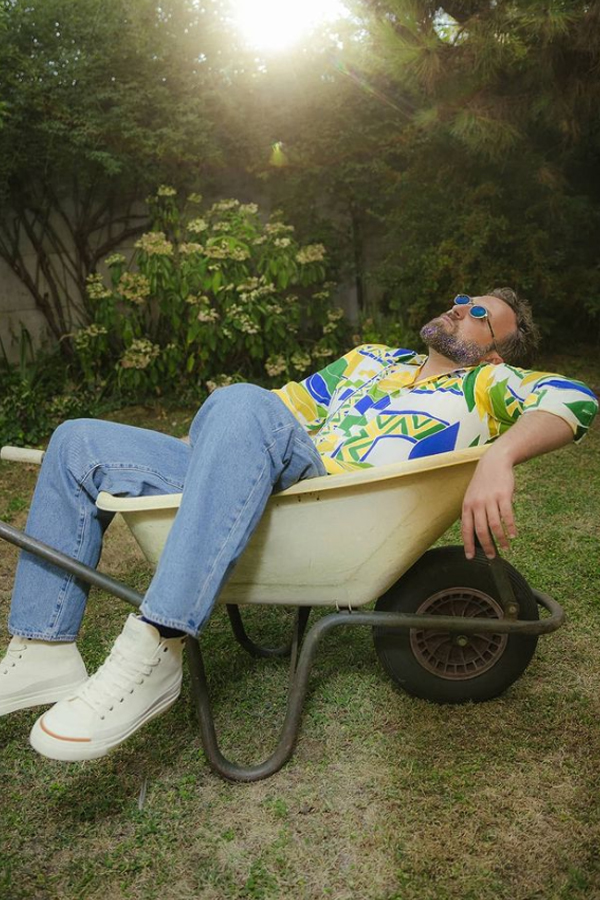 Chi è Dargen D’Amico, dall’amicizia con Fedez alla giuria di X Factor 2022