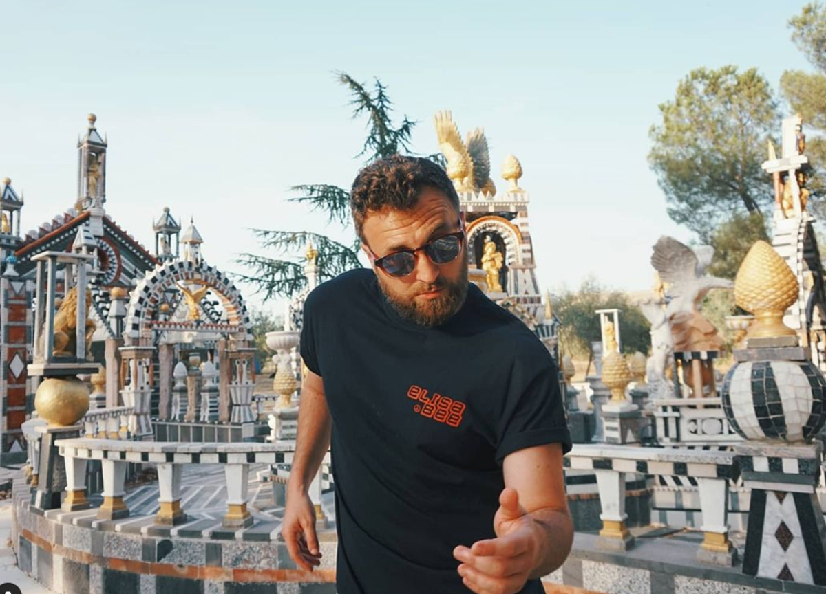 Chi è Dargen D’Amico, dall’amicizia con Fedez alla giuria di X Factor 2022