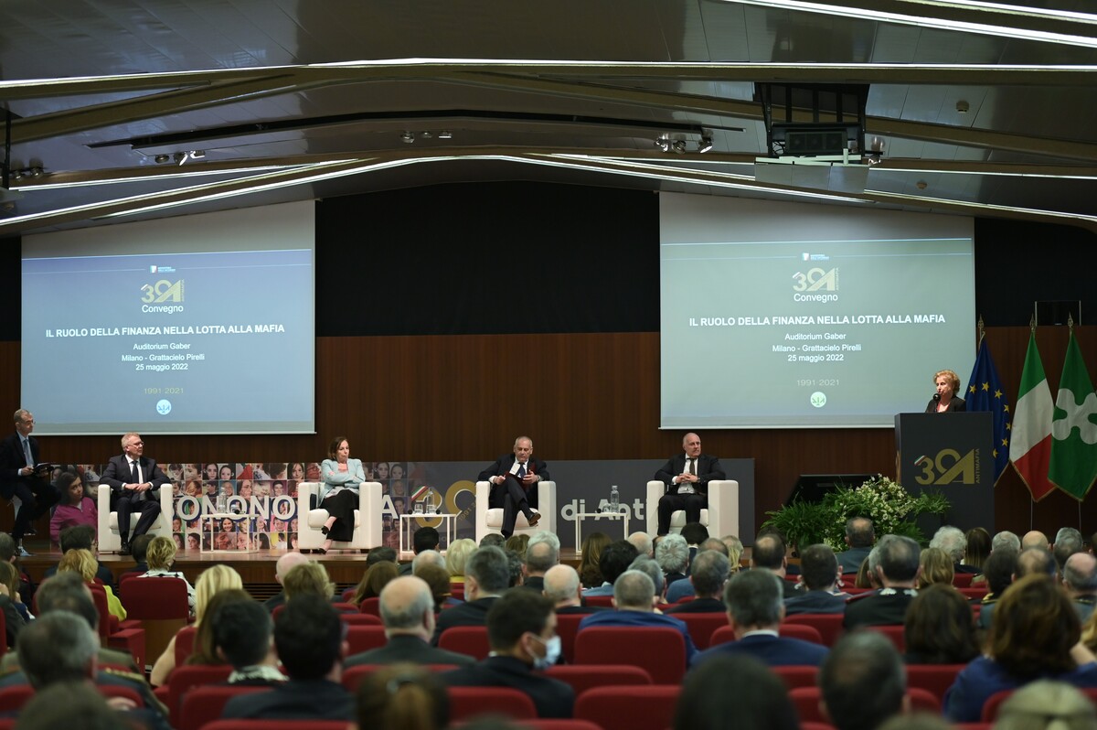 Mario Draghi a Milano per 30° anniversario della Direzione Investigativa Antimafia