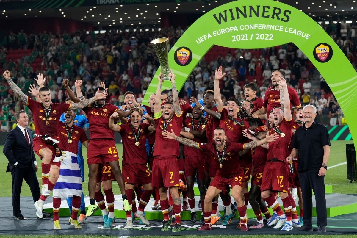 Tirana, Mou e Zaniolo riportano la Roma in Europa: è Conference League Tirana, Mou e Zaniolo riportano la Roma in Europa: è Conference League