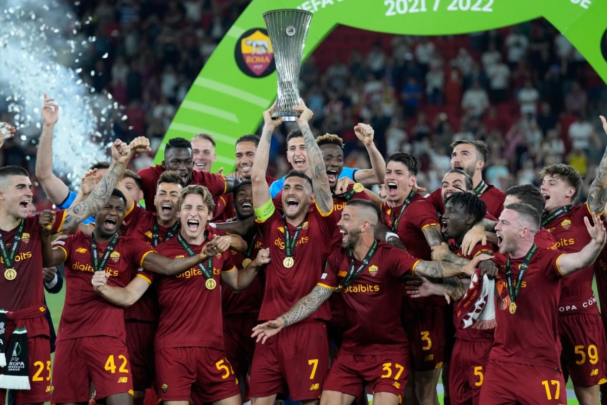 Tirana, Mou e Zaniolo riportano la Roma in Europa: è Conference League Tirana, Mou e Zaniolo riportano la Roma in Europa: è Conference League