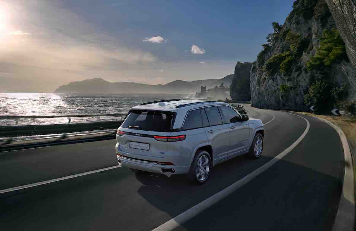 Al via gli ordini della nuova Jeep Grand Cherokee 4Xe hybrid