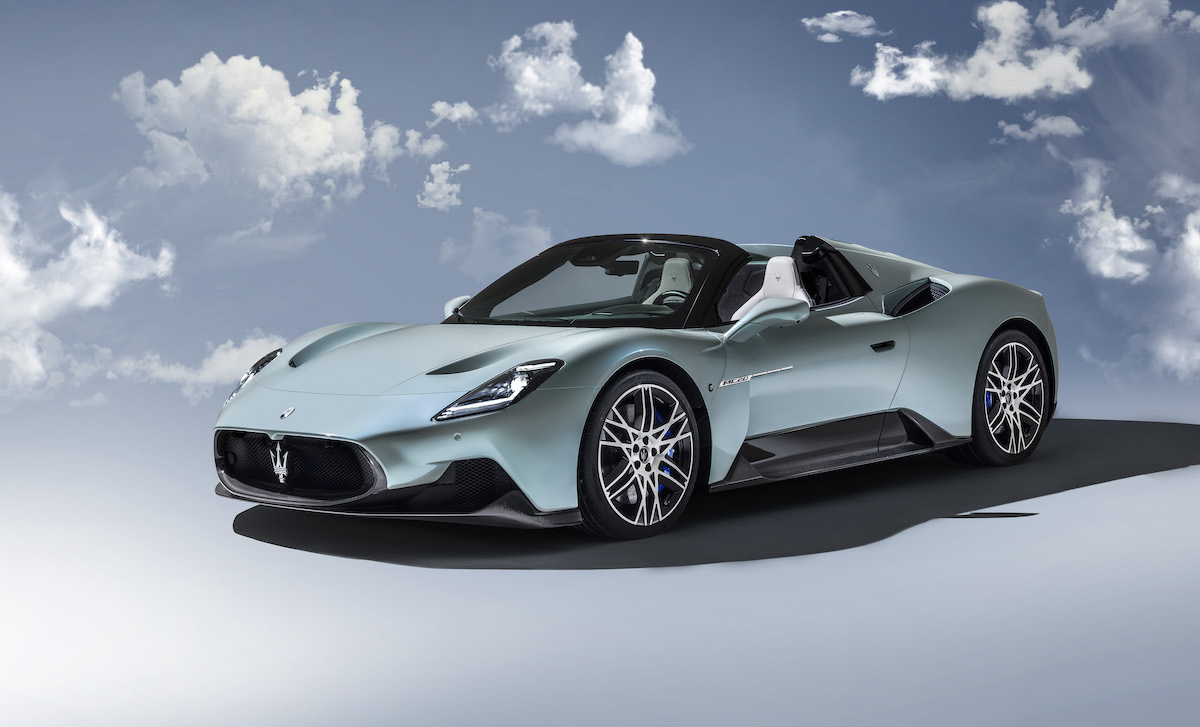Nuova Maserati MC20 Cielo, la spider dal tetto retrattile