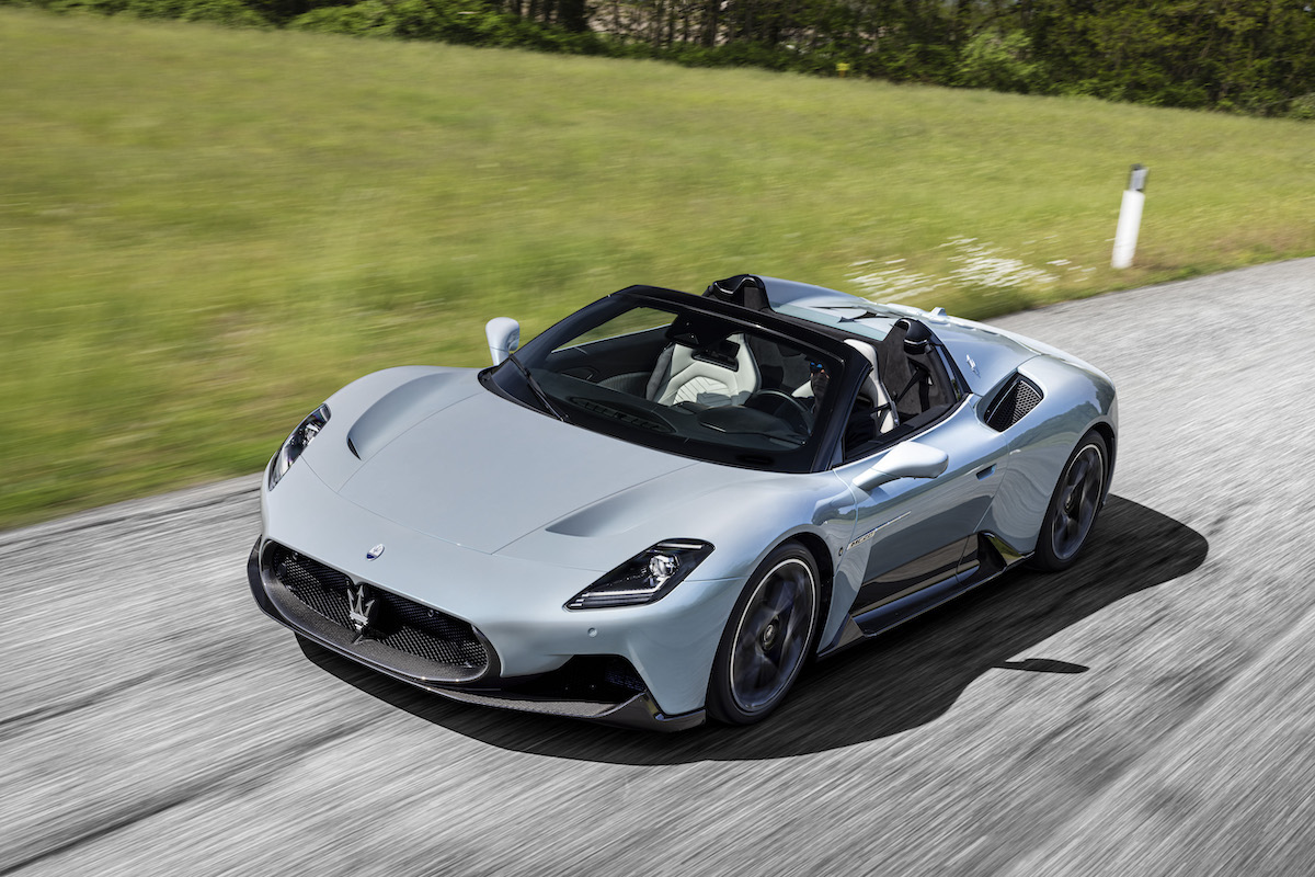 Nuova Maserati MC20 Cielo, la spider dal tetto retrattile
