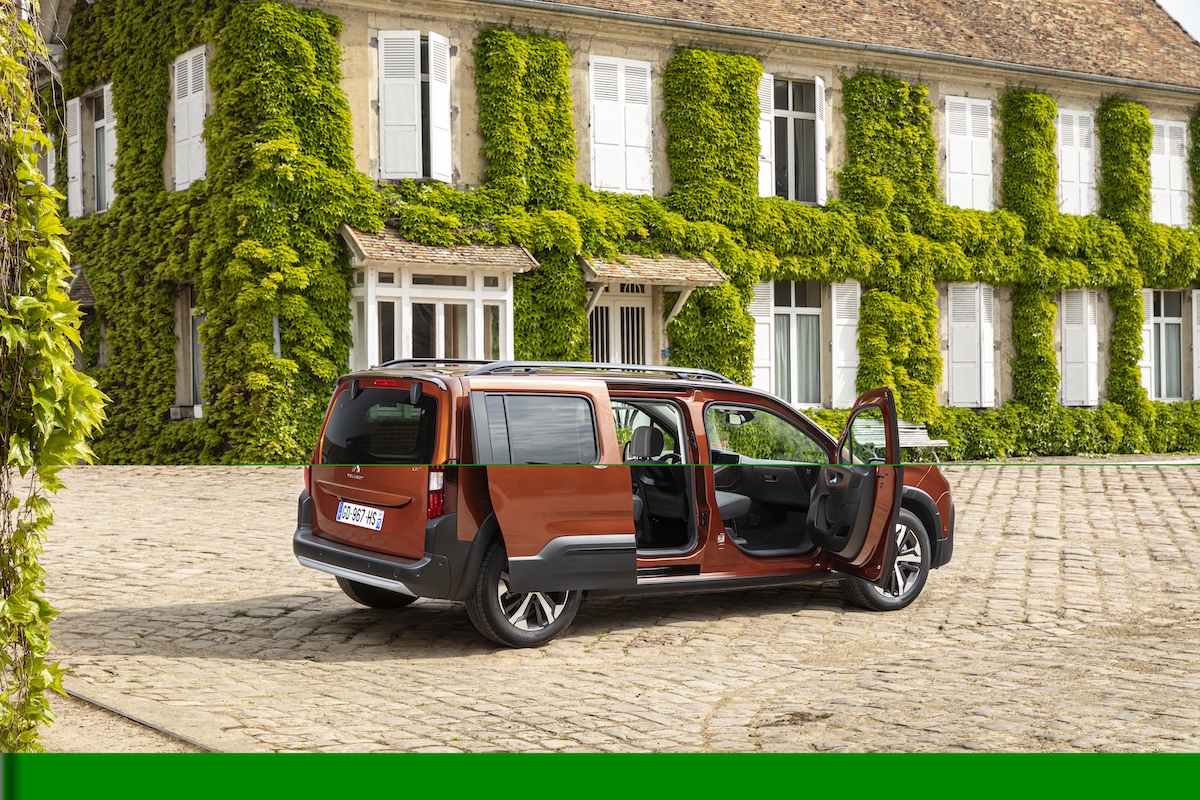 Peugeot E-Rifter, il multispazio elettrico adatto a differenti esigenze