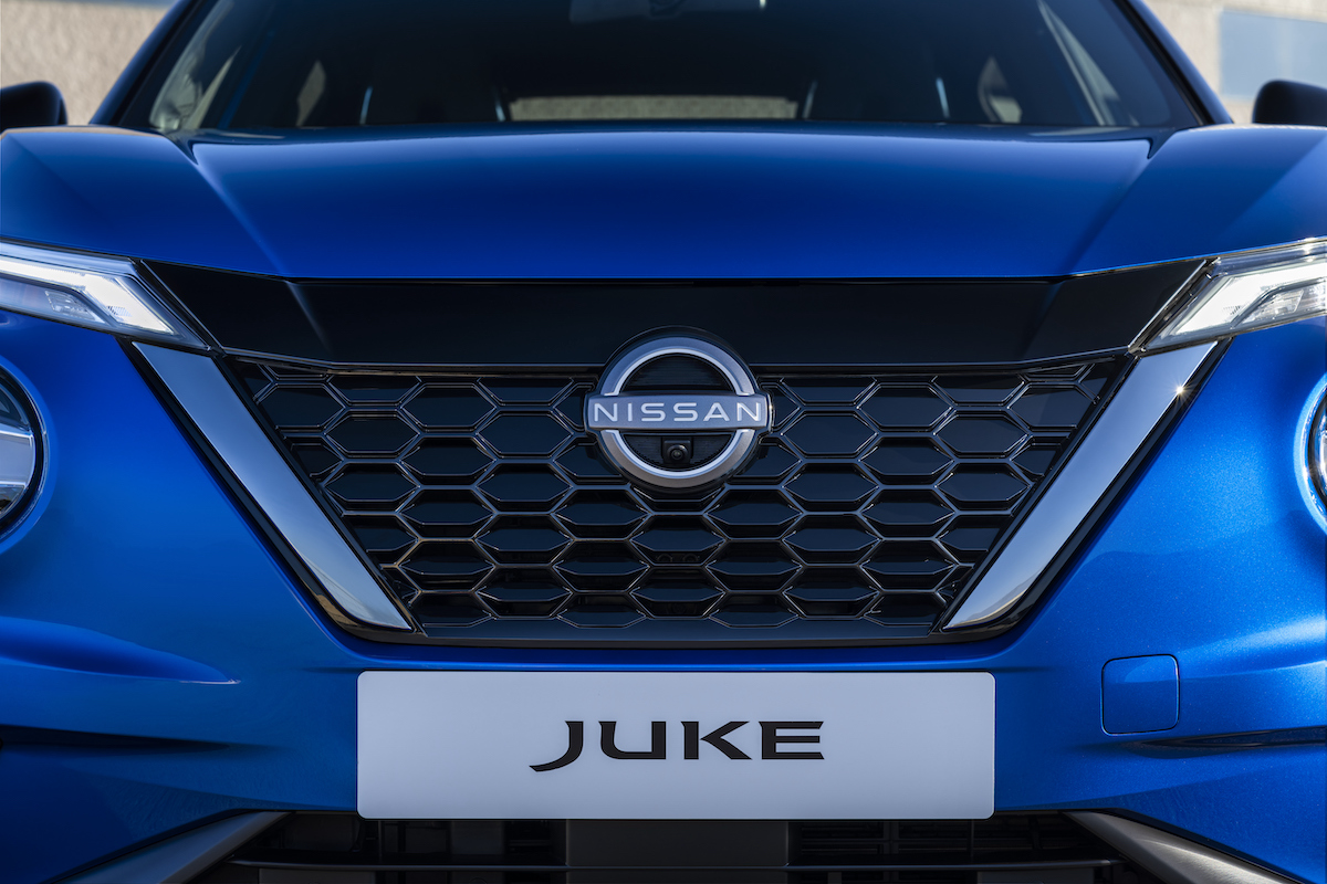 Nissan JUKE Hybrid: efficienza e basse emissioni ma anche piacere di guida Nissan JUKE Hybrid: efficienza e basse emissioni ma anche piacere di guida