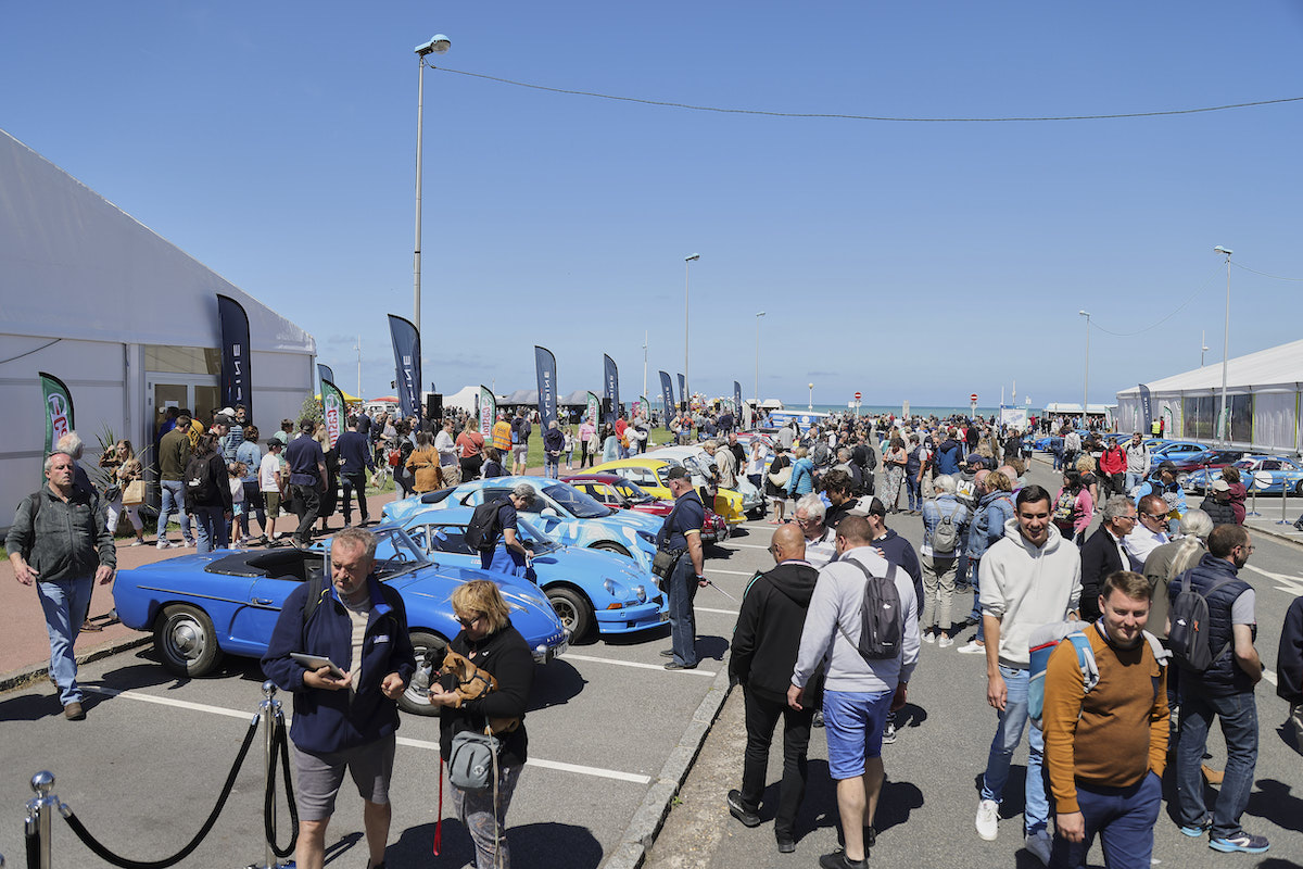 Al centenario di Alpine svelata la nuova serie limitata A110 GT J. Rédélé